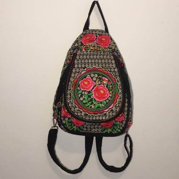 Ethnic style medium size backpack - Picture 1 of 5
